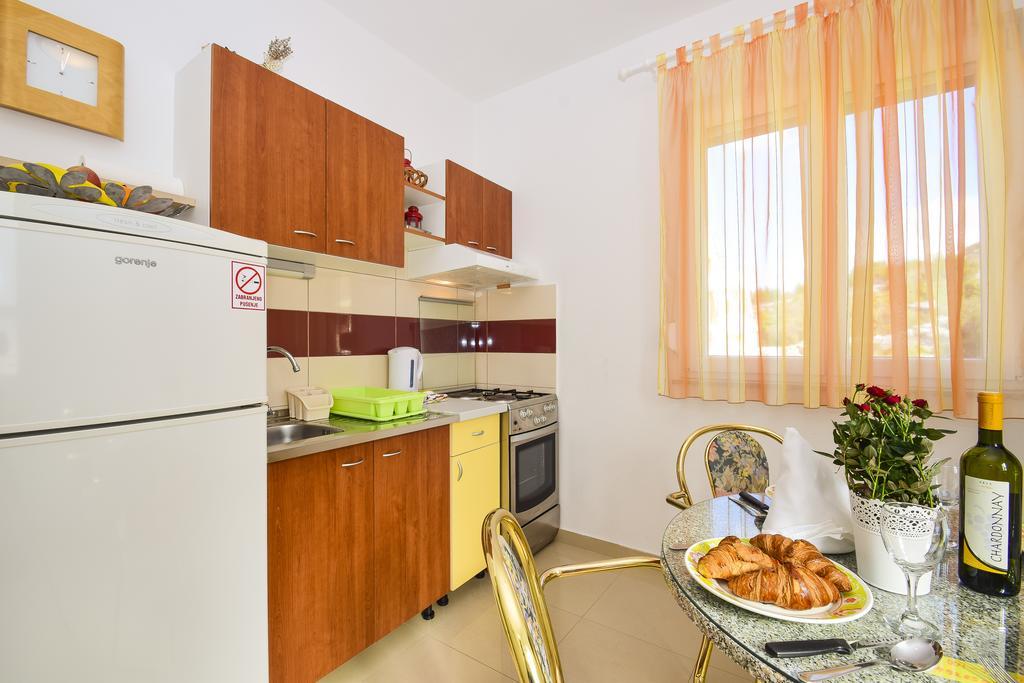 Amadrian Apartments Шибеник Номер фото