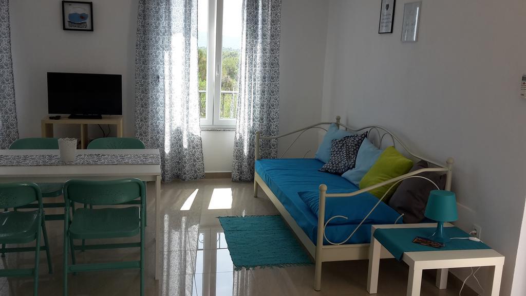 Amadrian Apartments Шибеник Екстер'єр фото